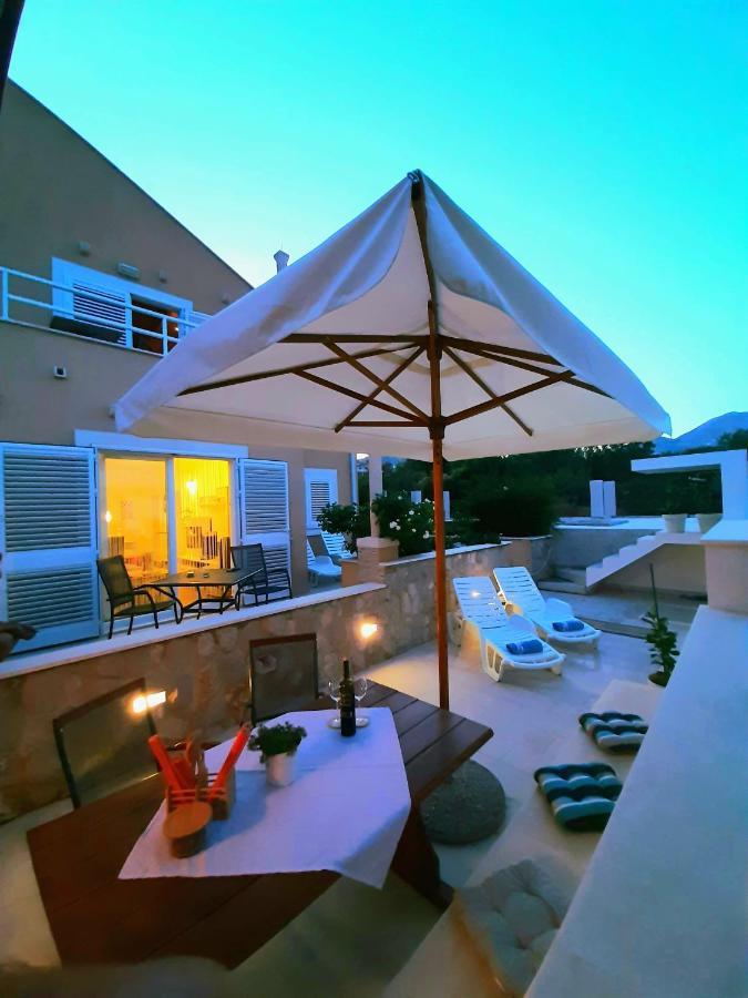 Villa "Amber" Luxury Apartments With A Pool Mlini Exterior photo