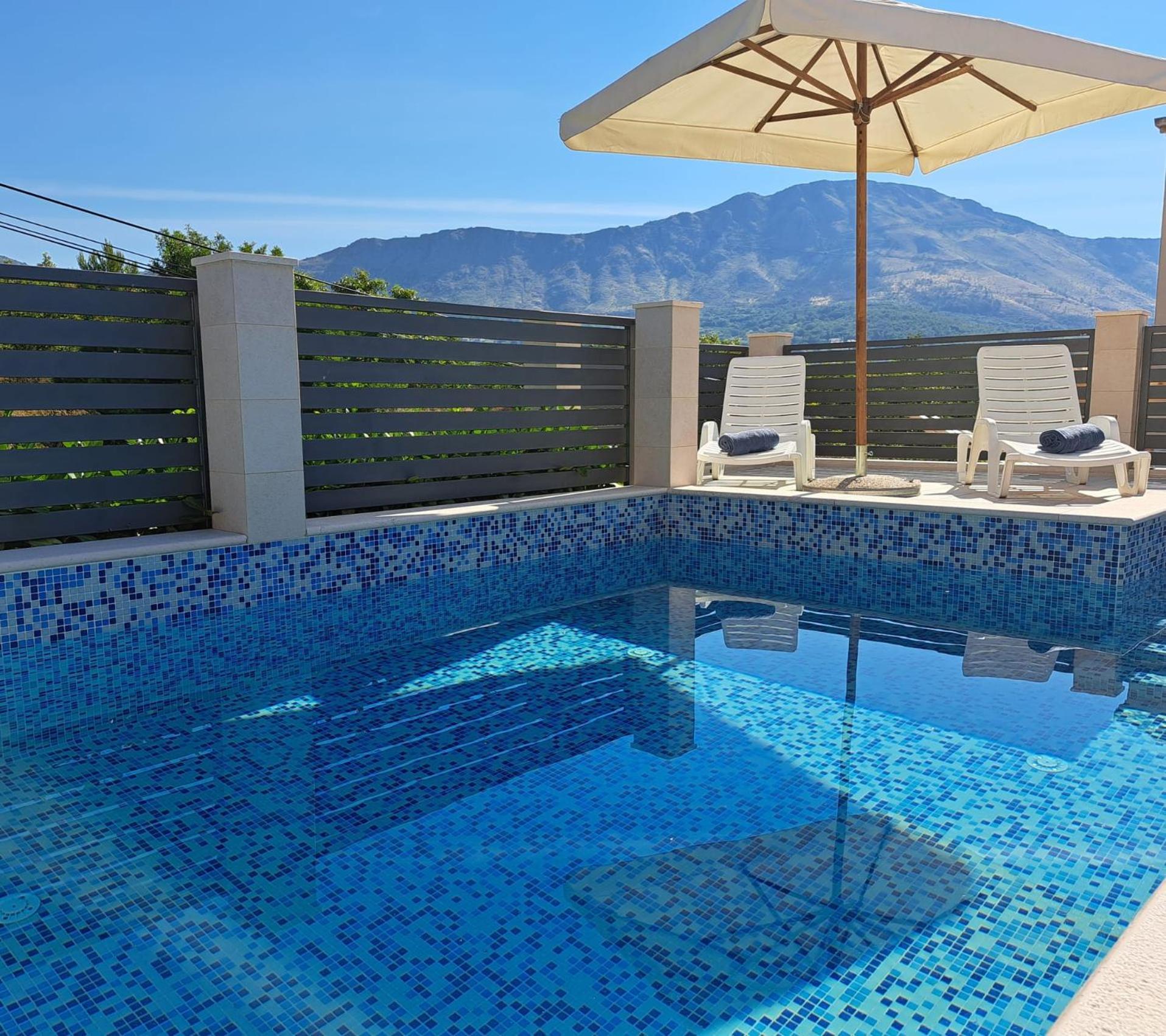 Villa "Amber" Luxury Apartments With A Pool Mlini Exterior photo