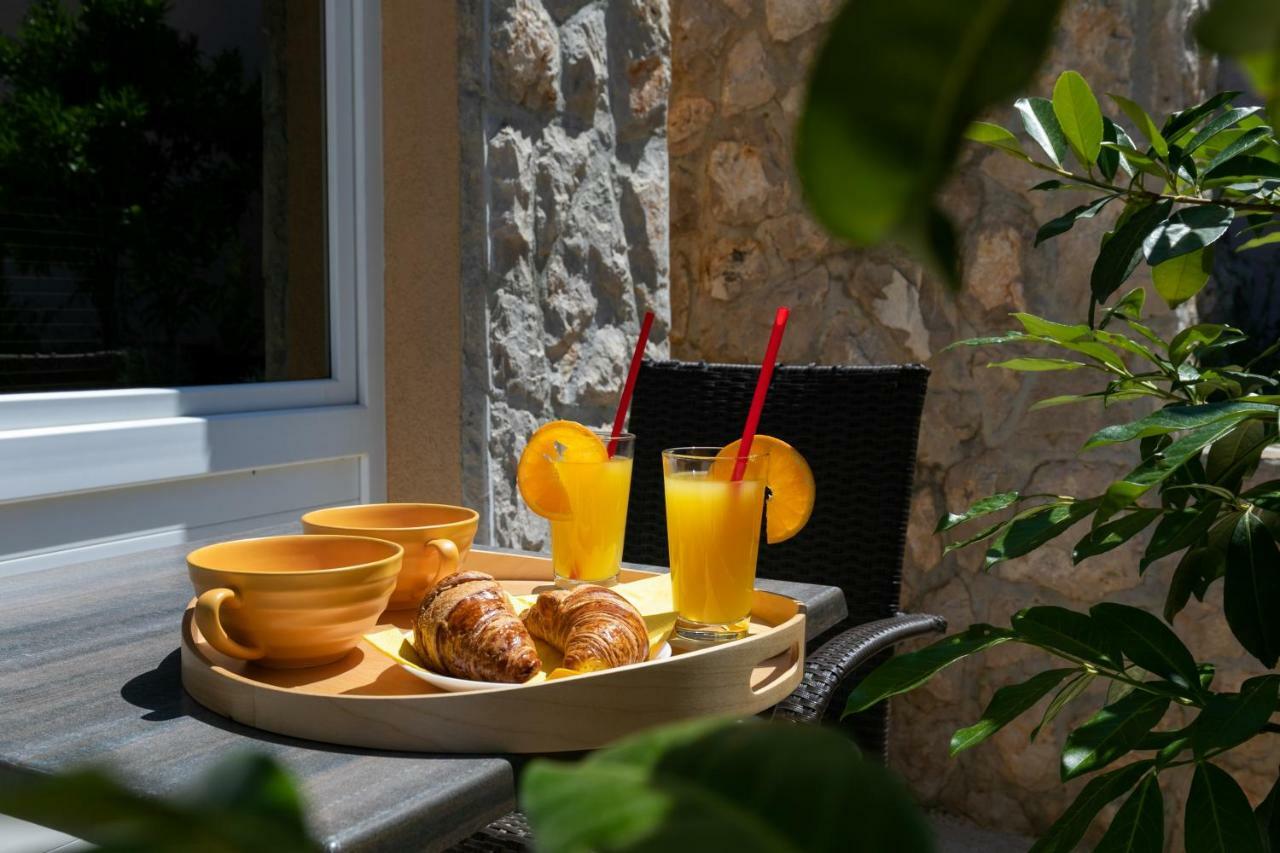 Villa "Amber" Luxury Apartments With A Pool Mlini Exterior photo