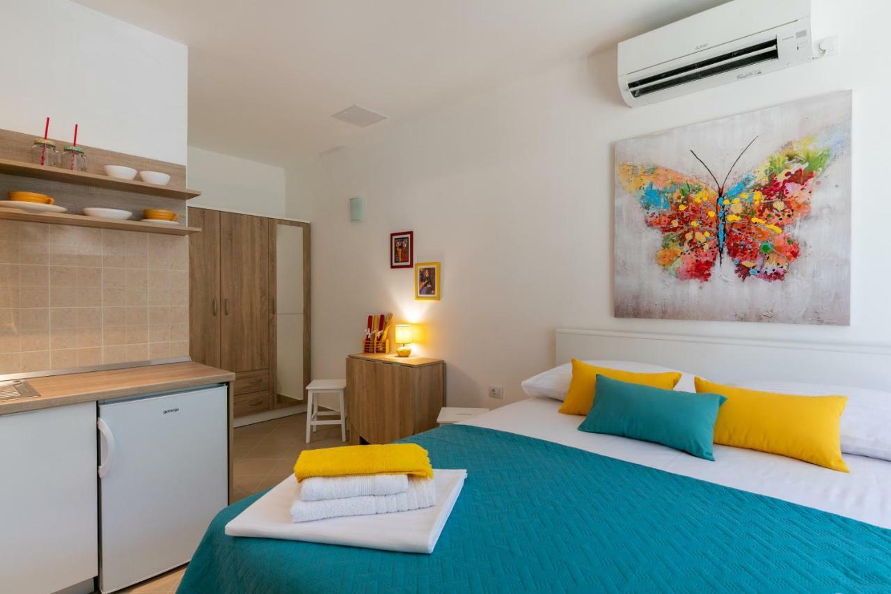 Villa "Amber" Luxury Apartments With A Pool Mlini Exterior photo